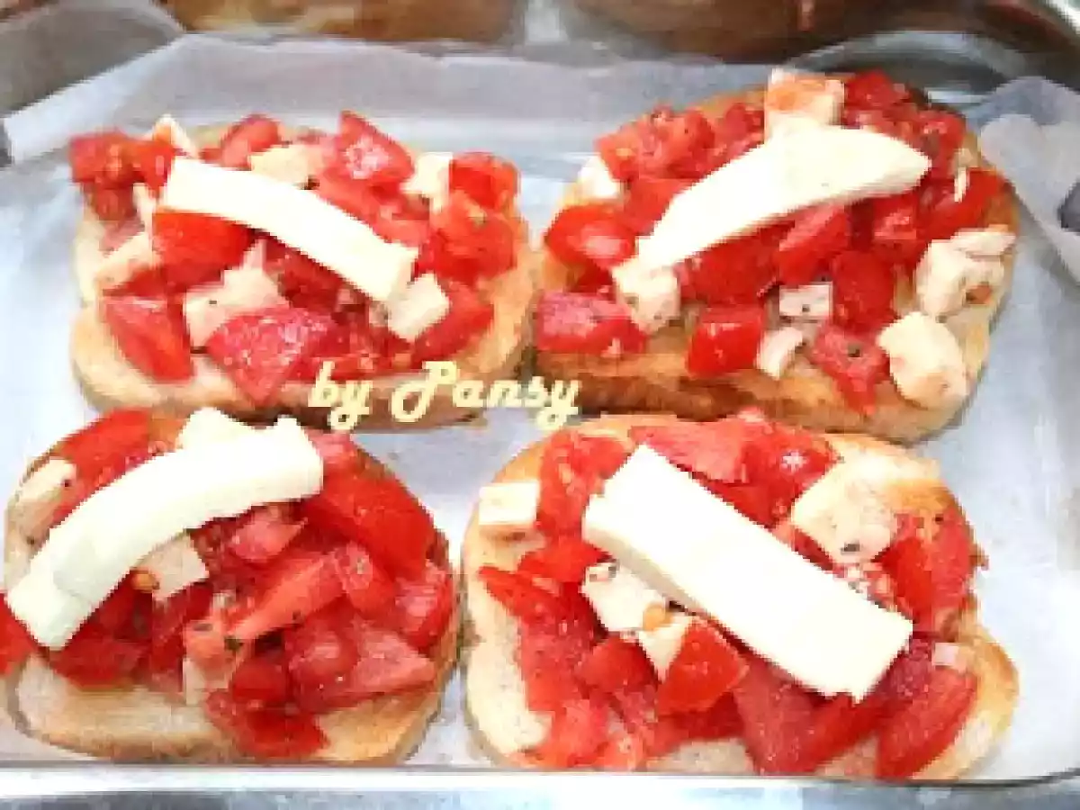 Bruschette cu rosii si mozzarella - poza 3