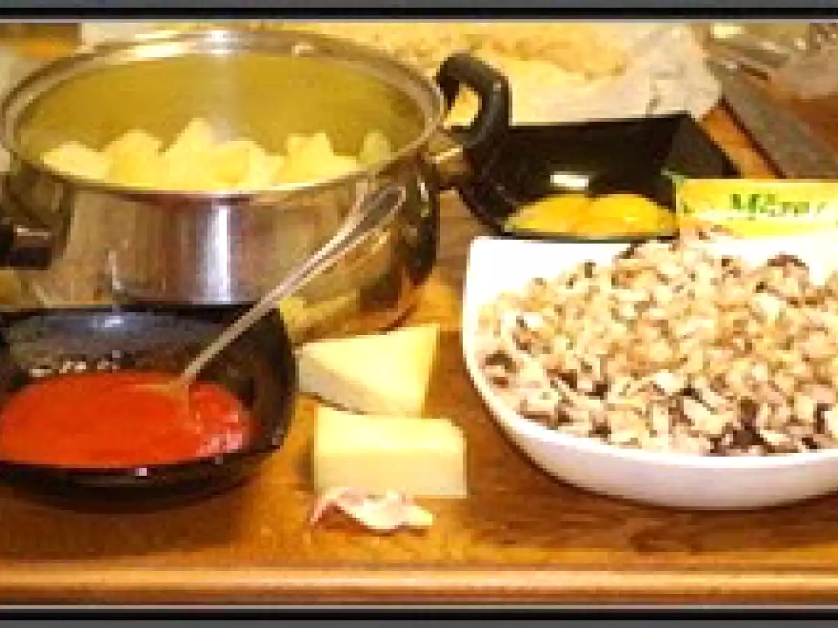 Budinca de cartofi cu ciuperci - poza 2