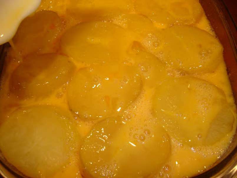 Budinca de cartofi cu oua, poza 8