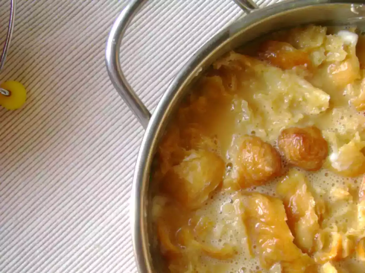 Budinca de croissante caramelizata - poza 7