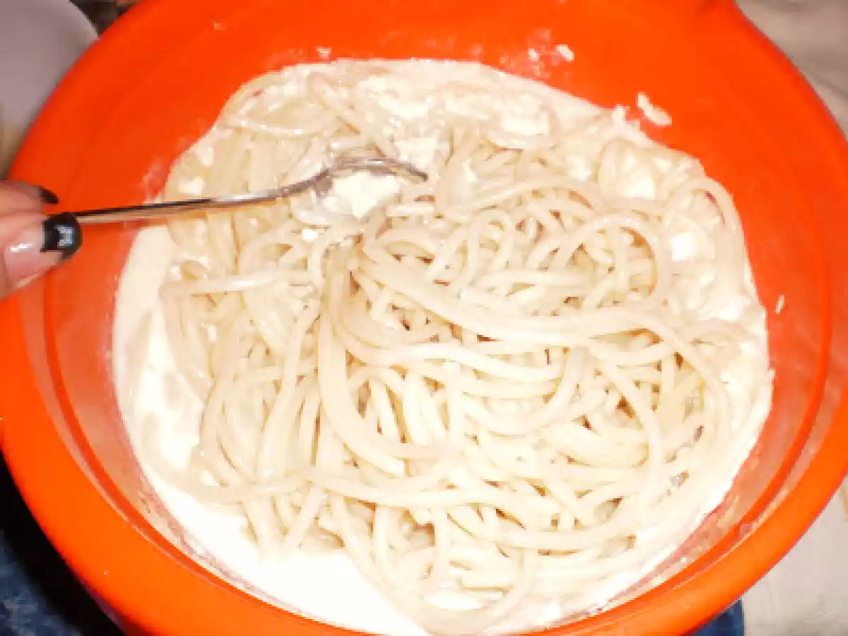 Budinca de macaroane cu branza - poza 2