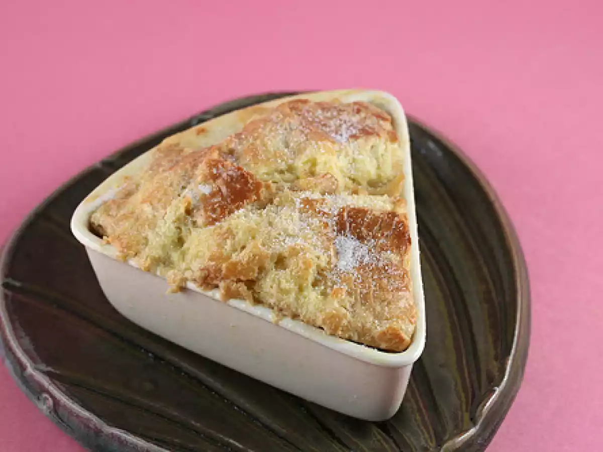 Budinca de mere cu pesmet