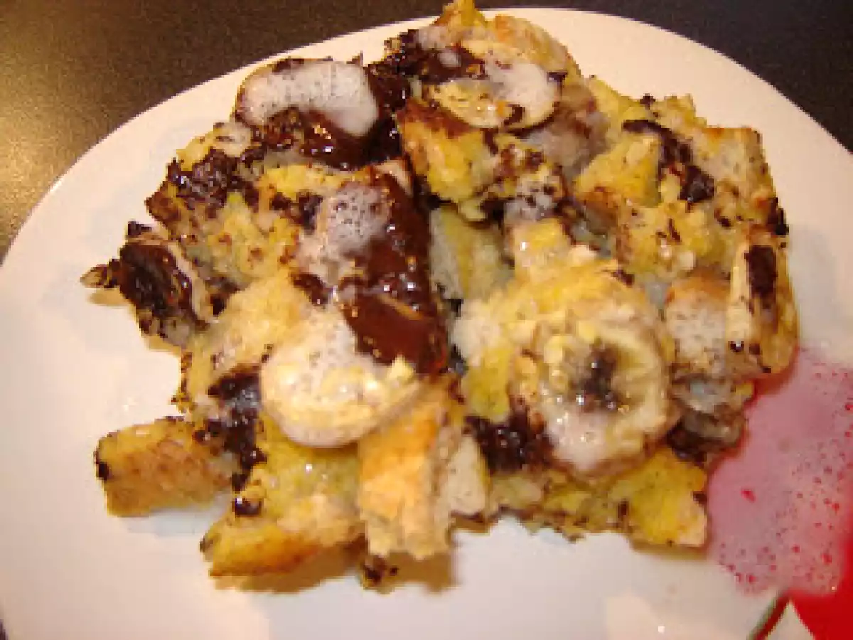 Budinca de paine cu ciocolata si banane - poza 5