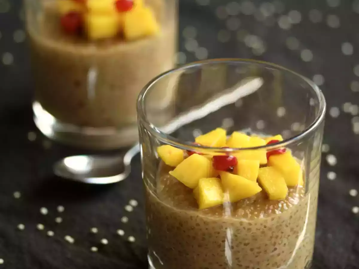 Budinca de quinoa cu fructe