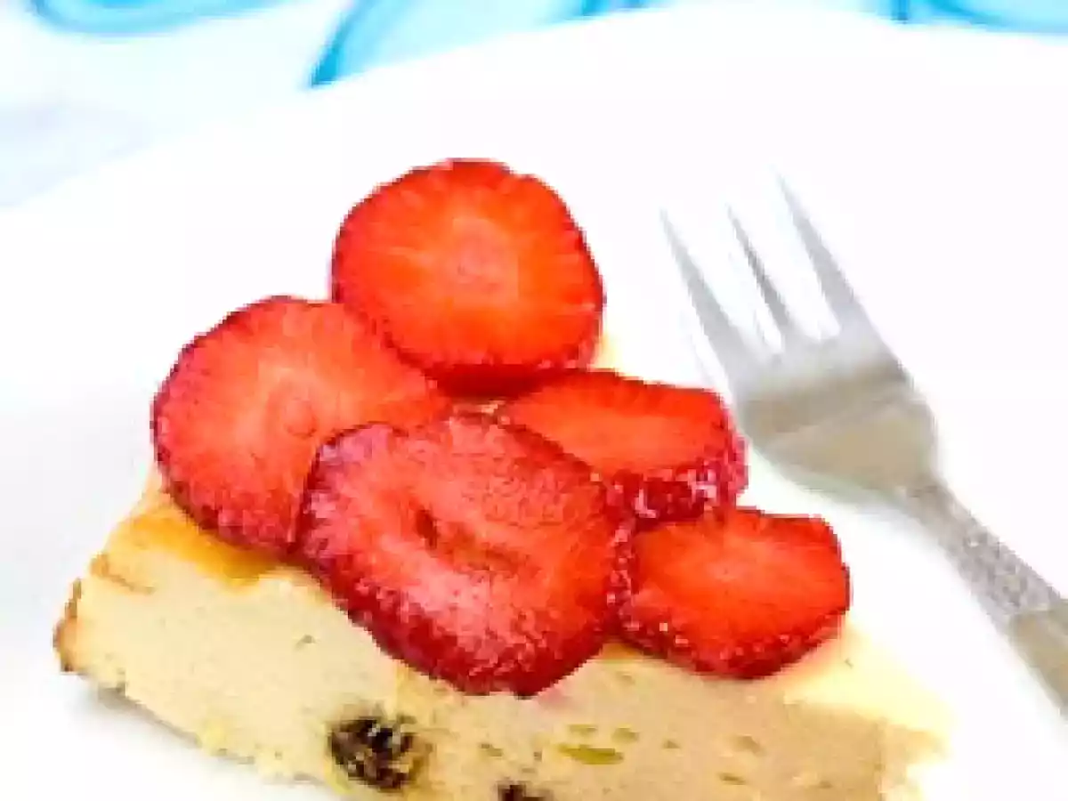 Budinca din branza cu capsuni