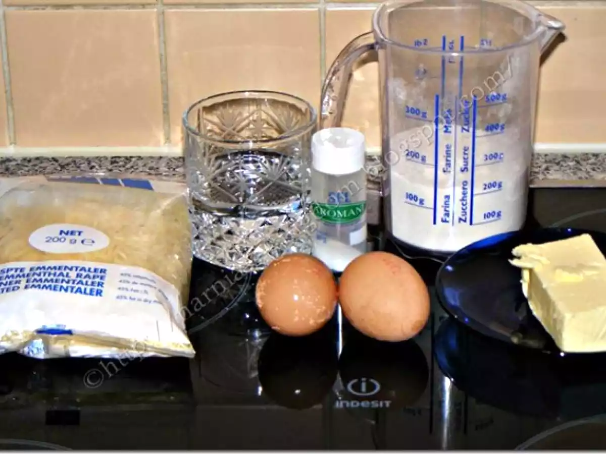 Bulete cu cascaval la cuptor - poza 3