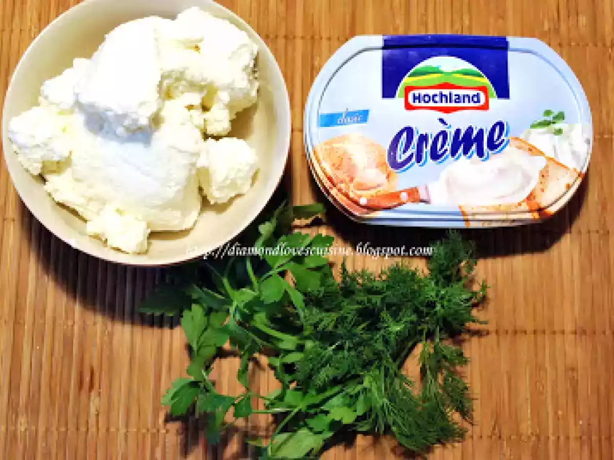 Bulete din crema de branza - aperitiv aspectuos si delicios! - poza 3