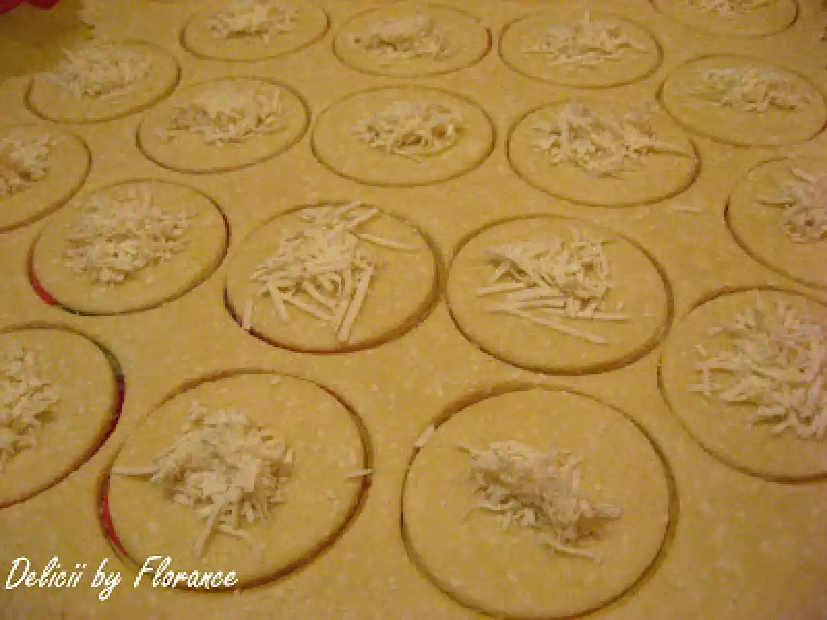 BUZUNARE cu telemea - poza 4