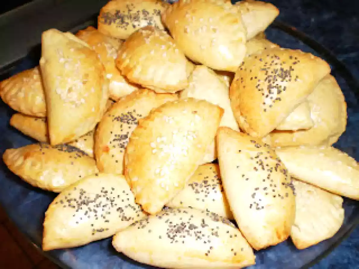 Buzunare cu telemea by Flor