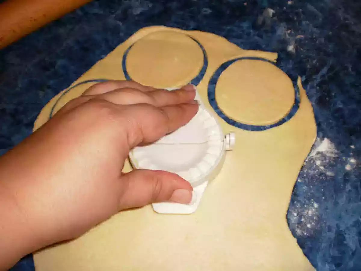 Buzunare cu telemea by Flor - poza 2