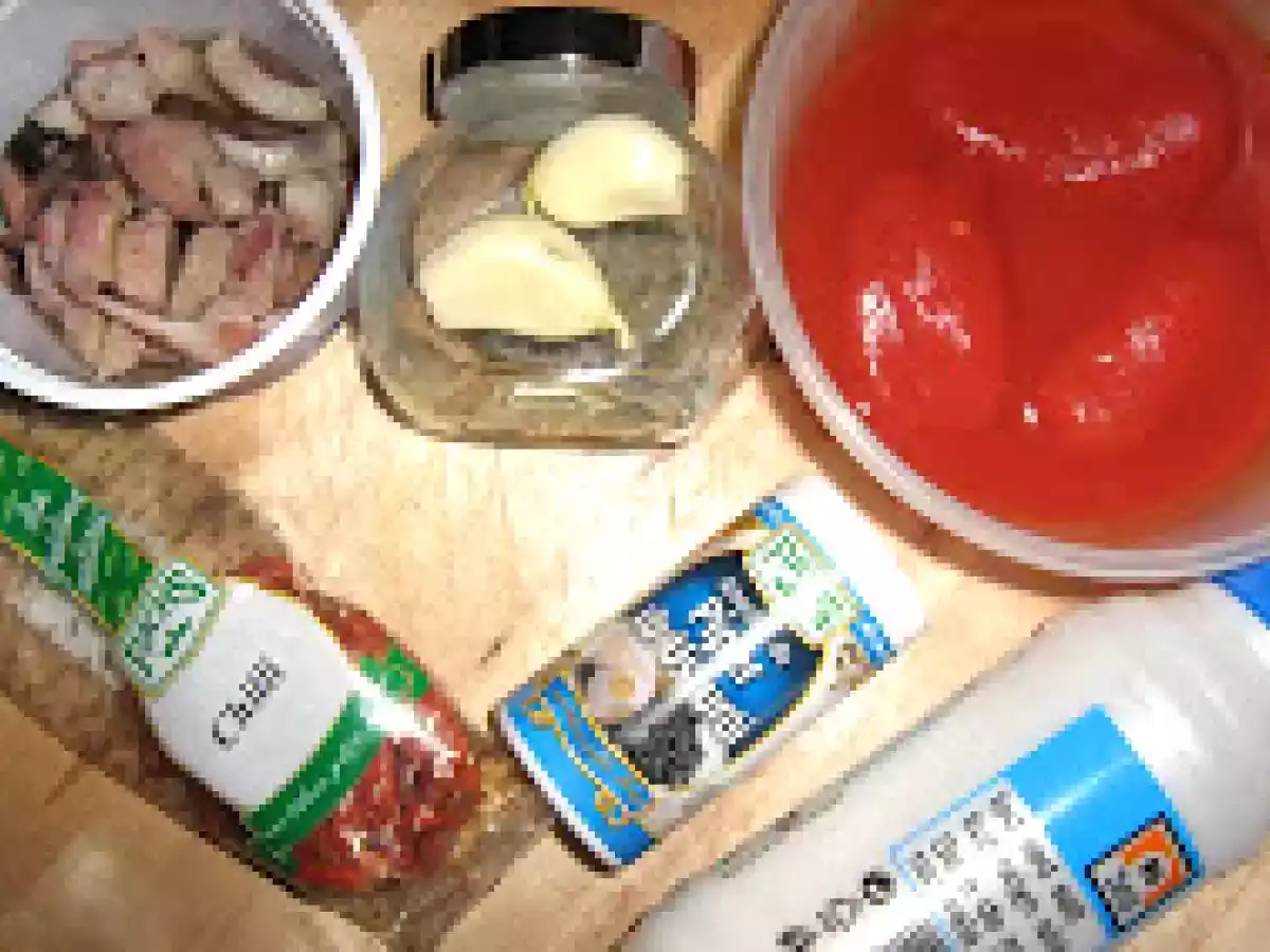 Calamar in sos picant de tomate - poza 2