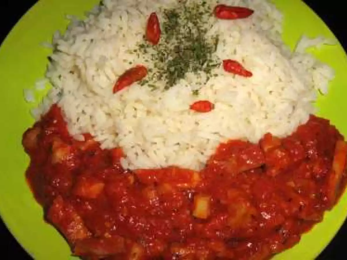 Calamar in sos picant de tomate - poza 2