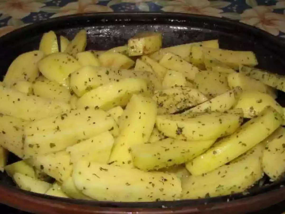 Carnati de Sibiu cu garnitura de cartofi in bere si cascaval ? - poza 2