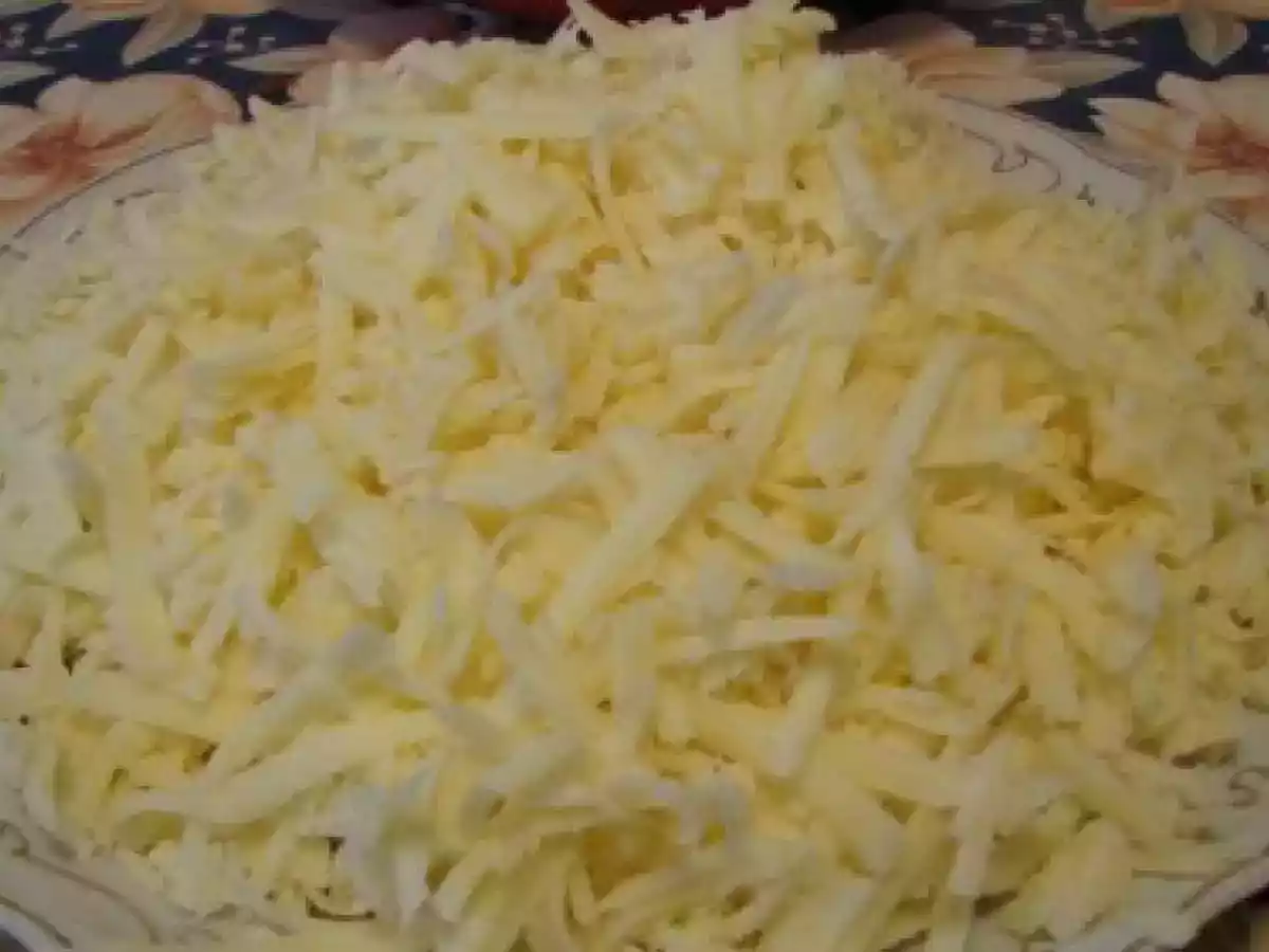 Carnati de Sibiu cu garnitura de cartofi in bere si cascaval ? - poza 11