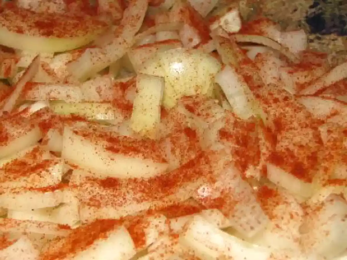 Carne de la garnita cu varza, orez, masline si ceapa - poza 8