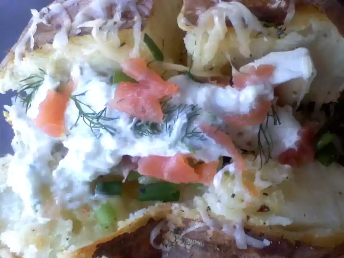 Cartof copt cu somon