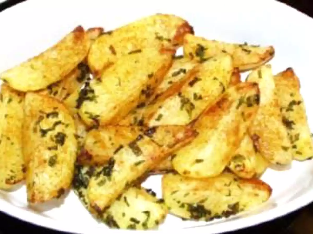 CARTOFI BUNI SI RAPIZI LA CUPTOR