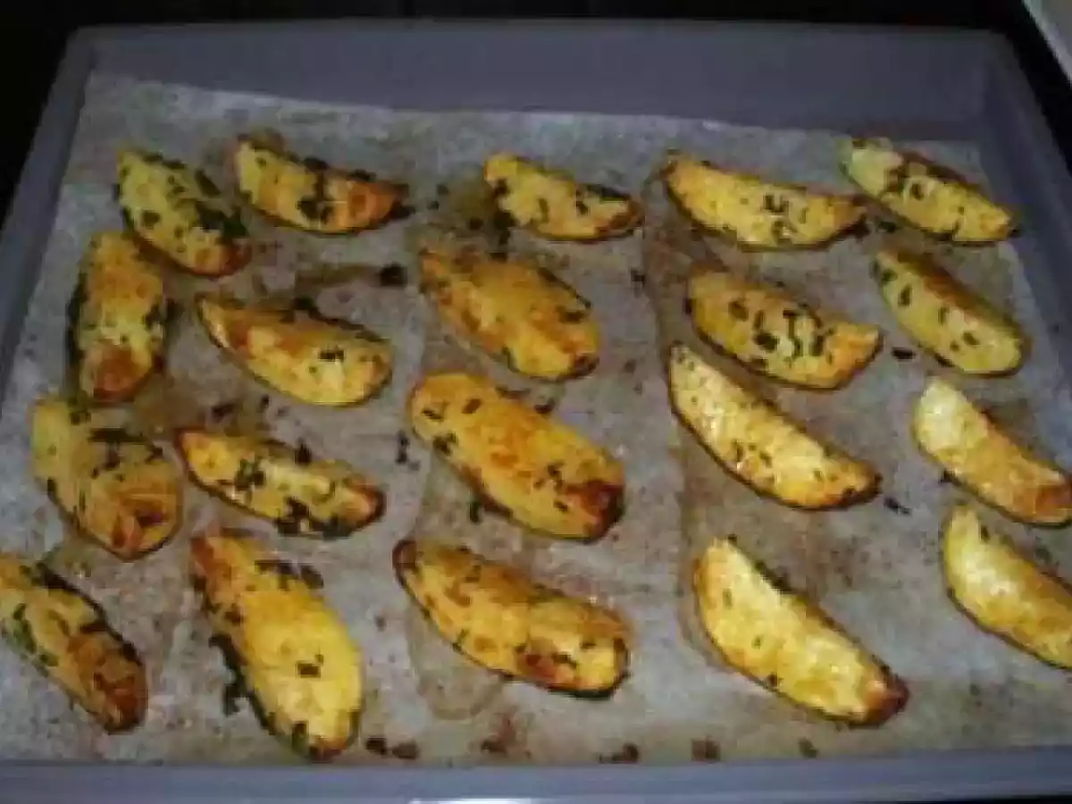 CARTOFI BUNI SI RAPIZI LA CUPTOR - poza 3