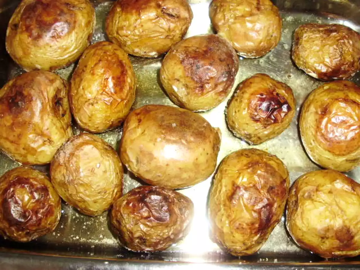 CARTOFI COPTI CU SOS DE IAURT - poza 3