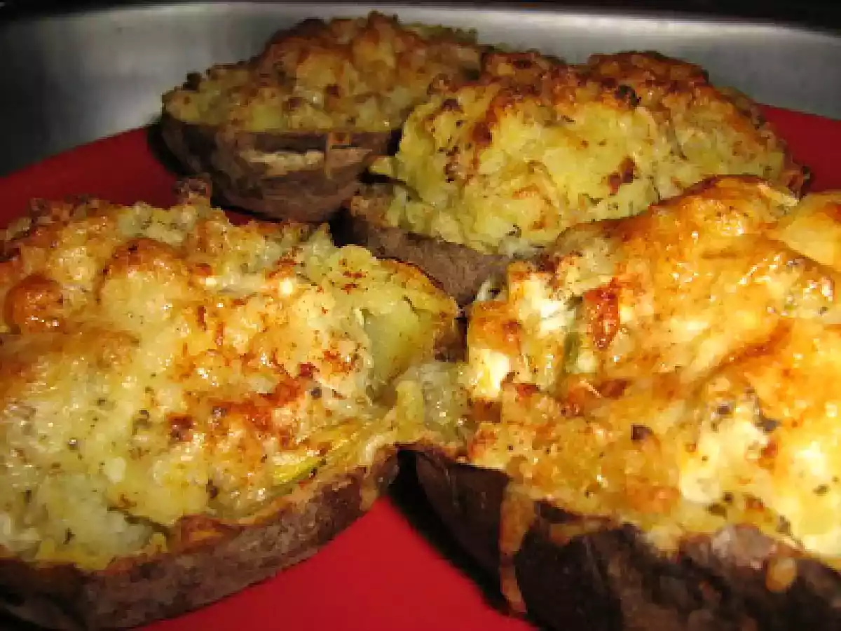 Cartofi copti de doua ori cu salata de varza murata - poza 4