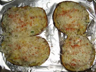 Cartofi copti de doua ori cu salata de varza murata - poza 3