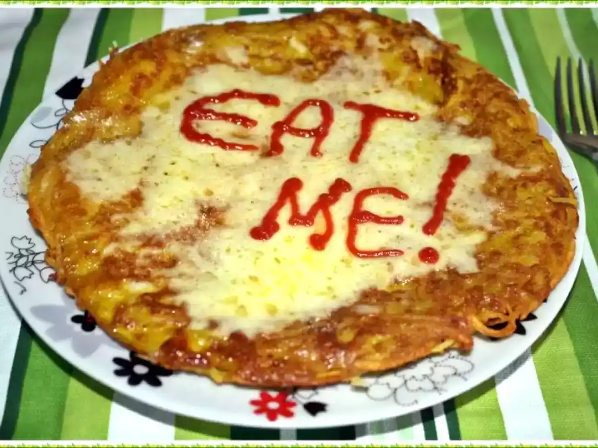 Cartofi cu oua la tigaie