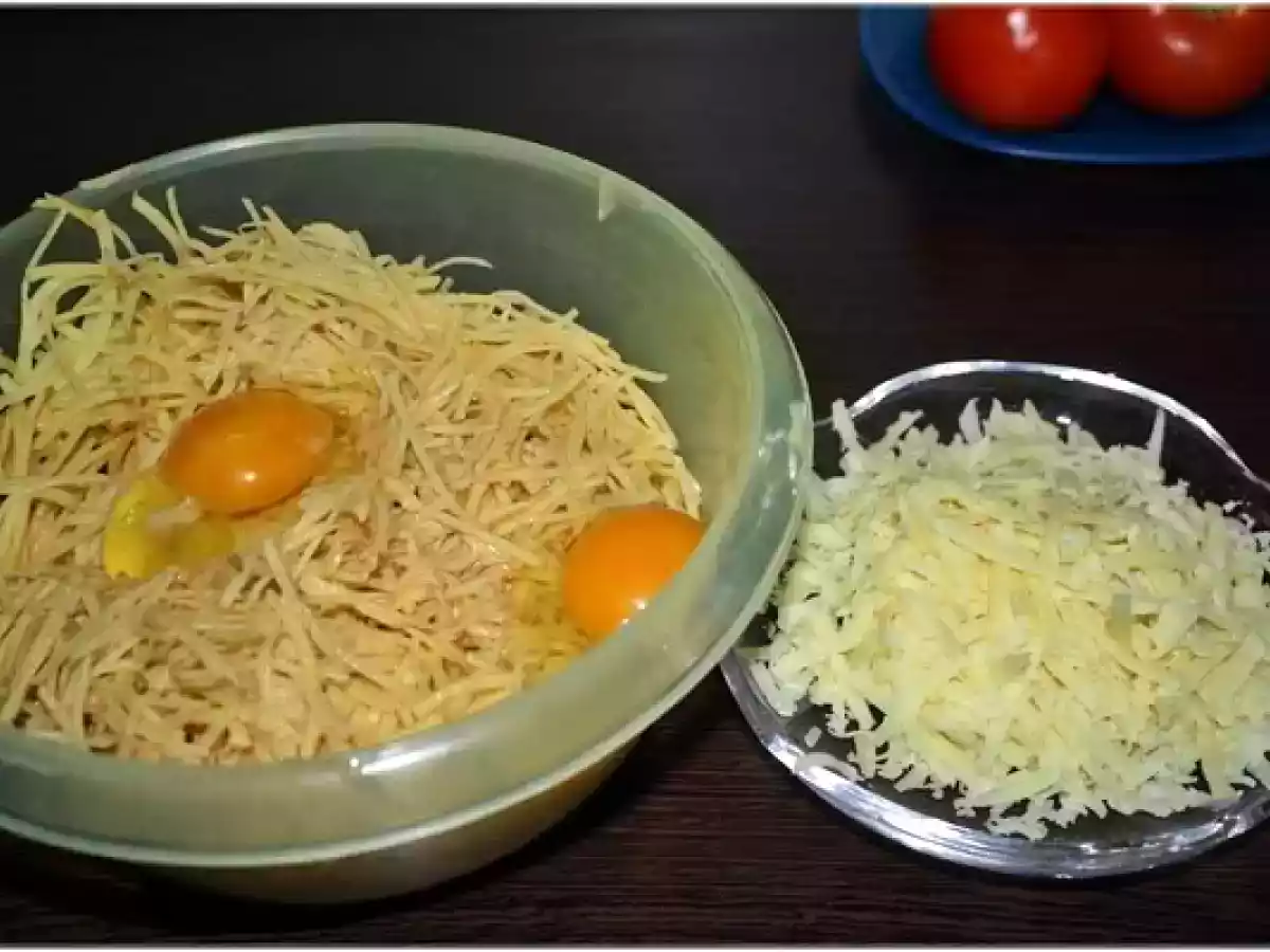 Cartofi cu oua la tigaie - poza 2