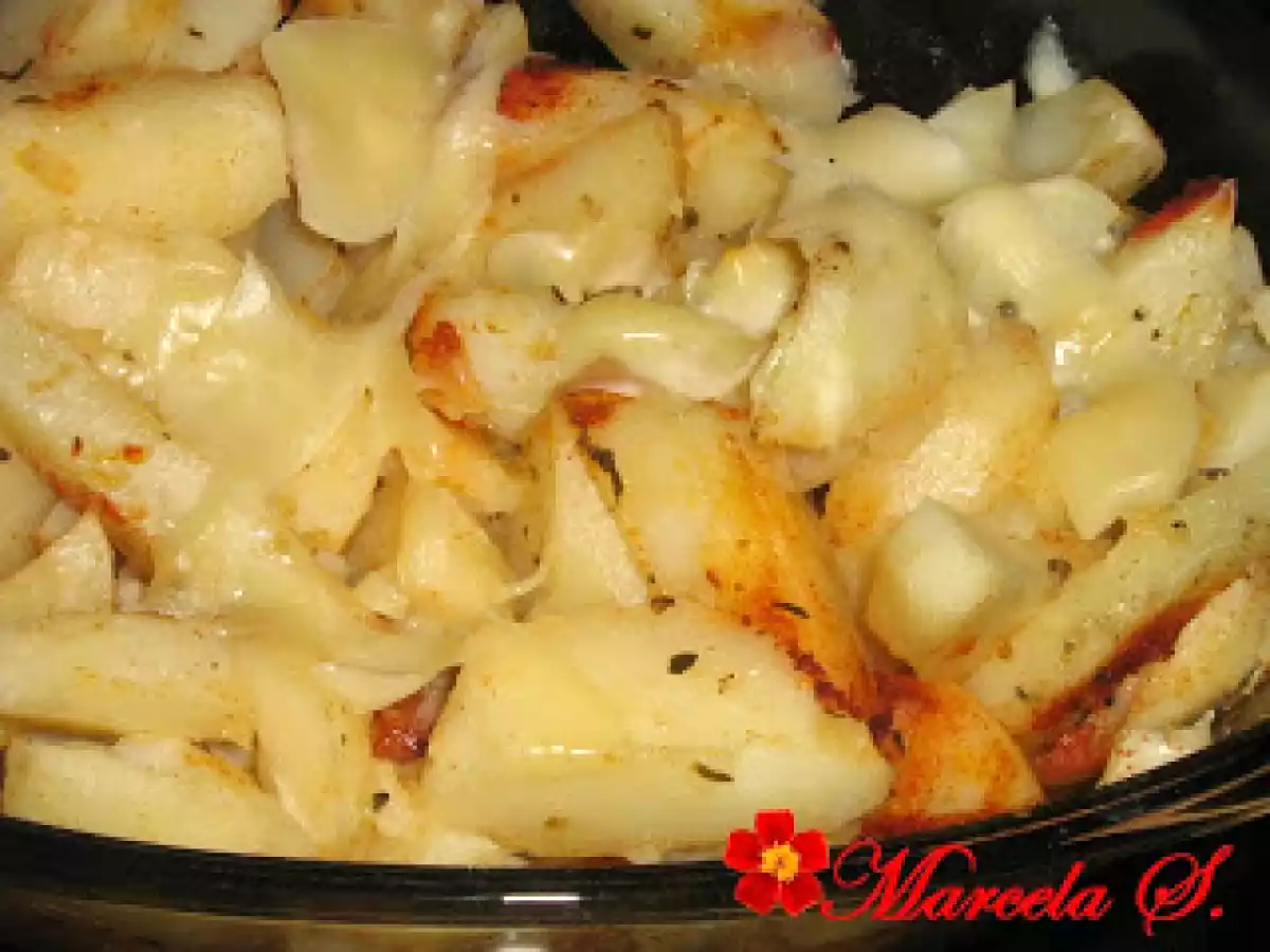 Cartofi cu parmezan si bacon la cuptor - poza 2