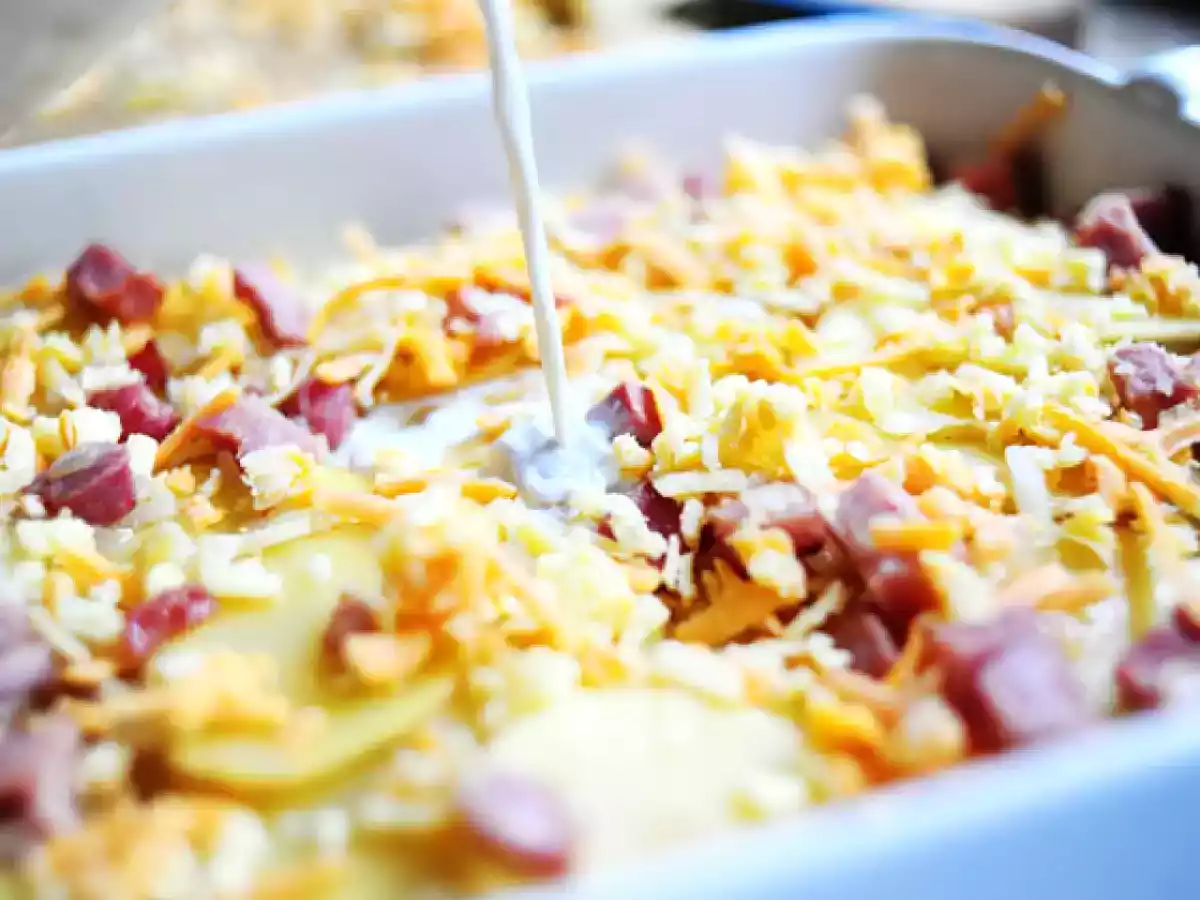 Cartofi cu sunca la cuptor - poza 2