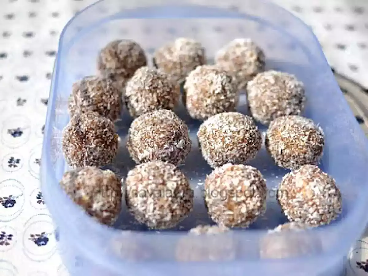 Cartofi din biscuiti si cacao