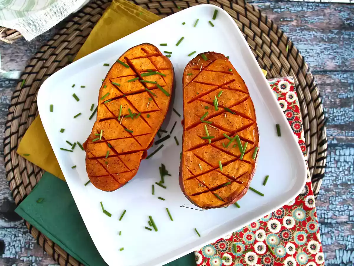 Cartofi dulci copți cu sos ușor Skyr - poza 5