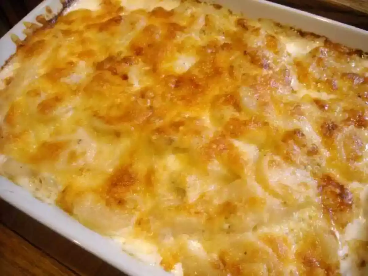 Cartofi frantuzesti la cuptor