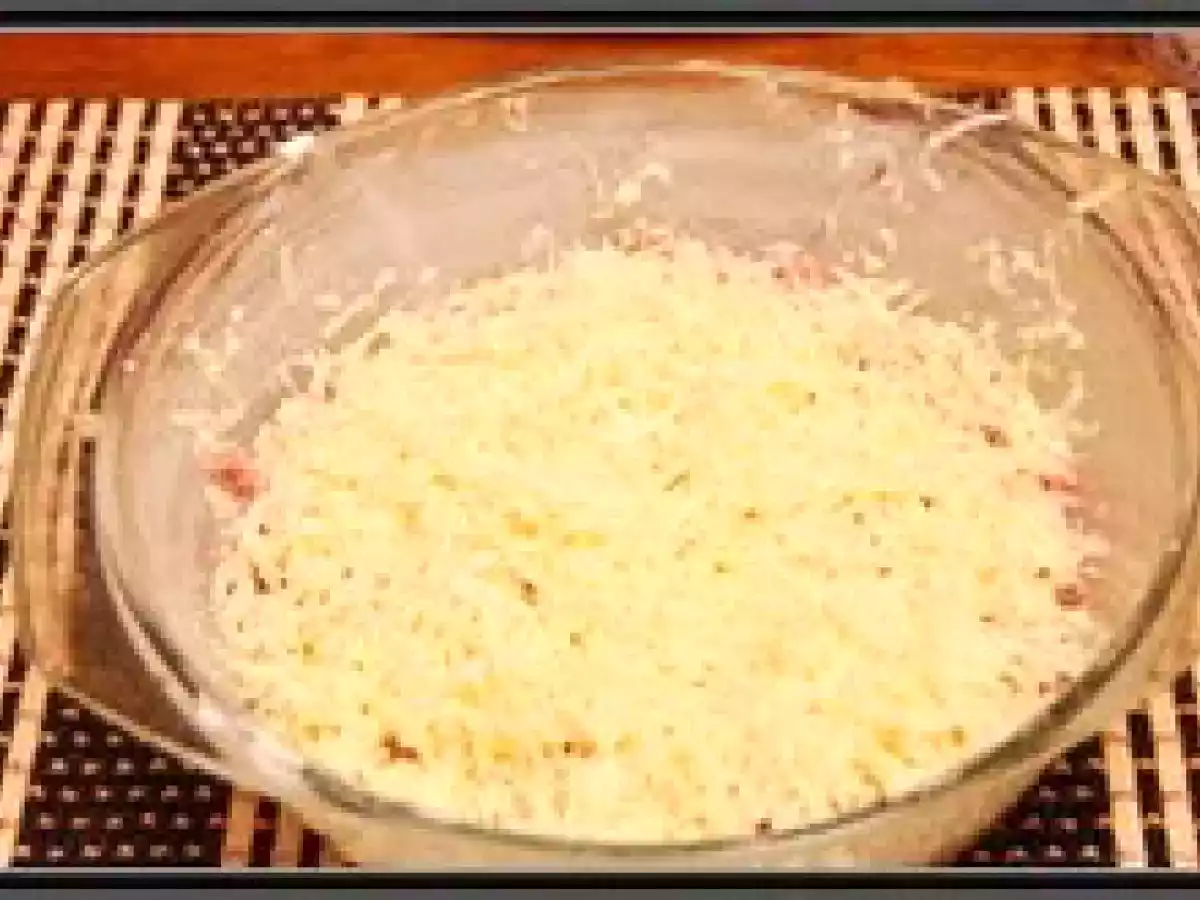 Cartofi gratinati cu sunca si cascaval - poza 6