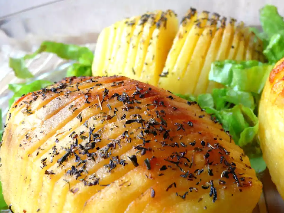 Cartofi Hasselback