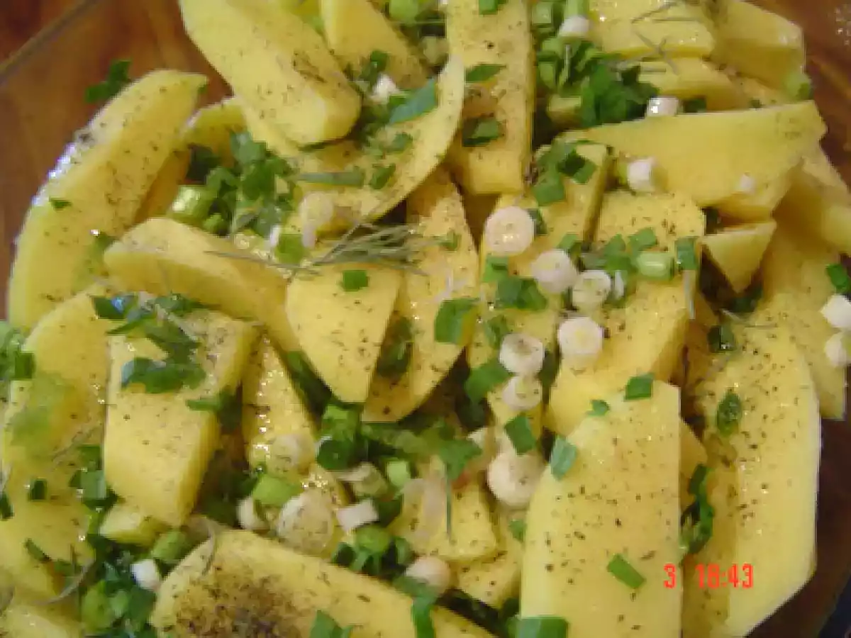 Cartofi la cuptor cu salata de primavara - poza 3