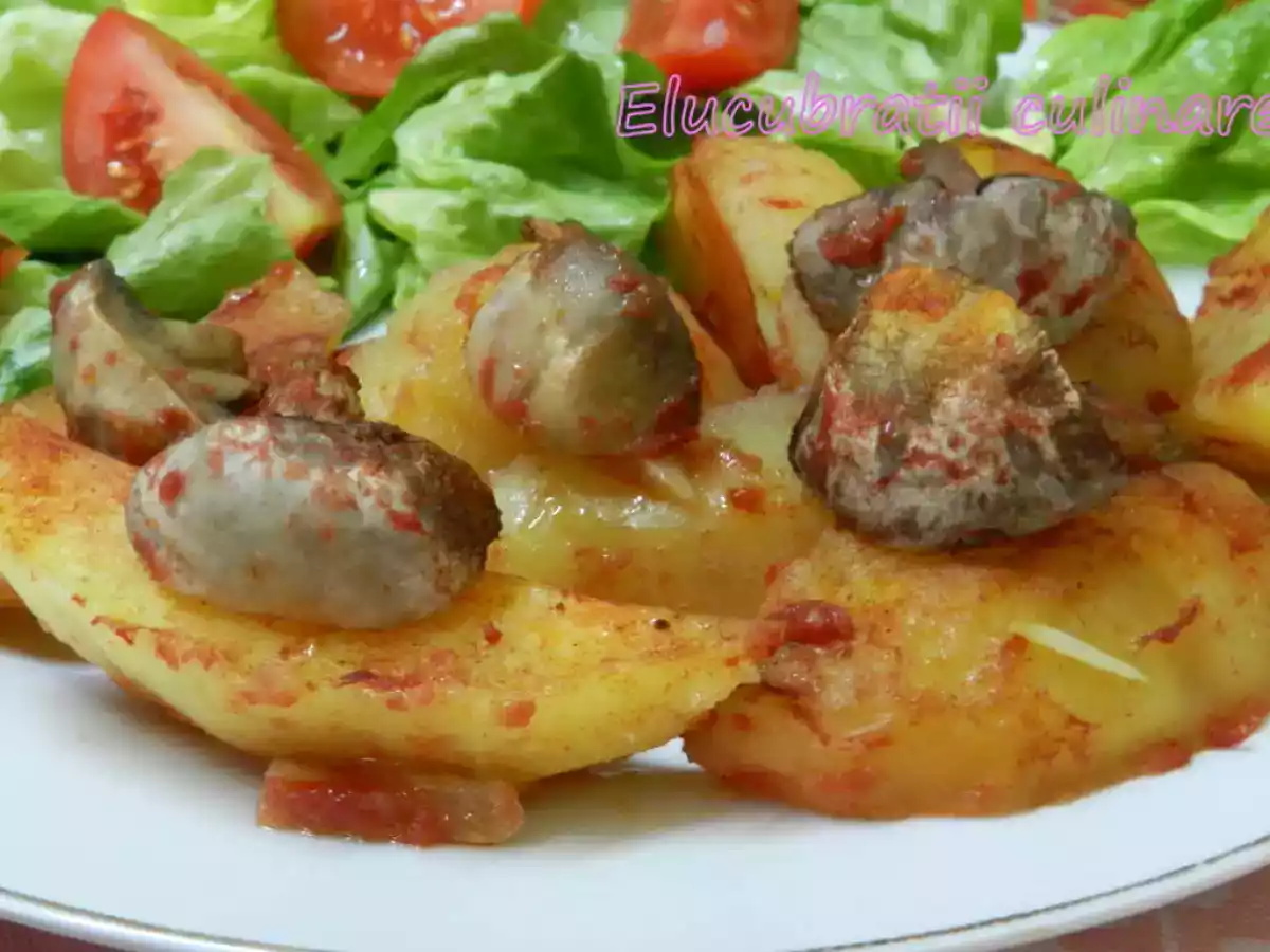 Cartofi la tavă cu ciuperci