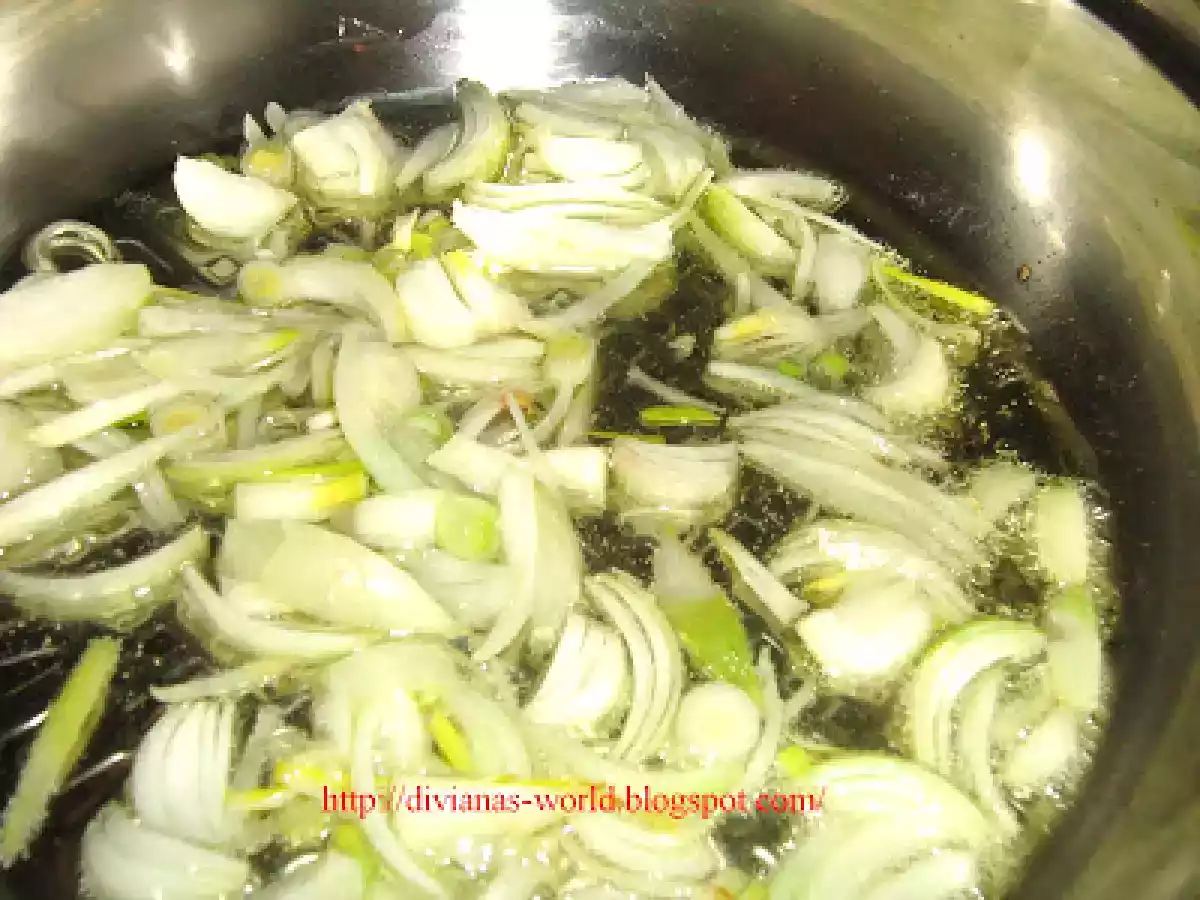 CARTOFI LA TIGAIE IN STIL SPANIOL - poza 7