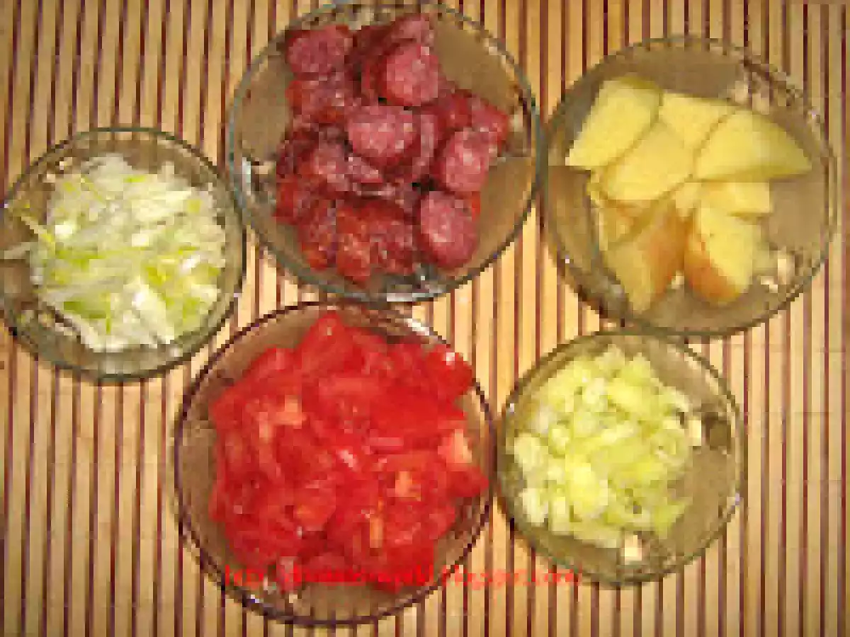 CARTOFI LA TIGAIE IN STIL SPANIOL - poza 9