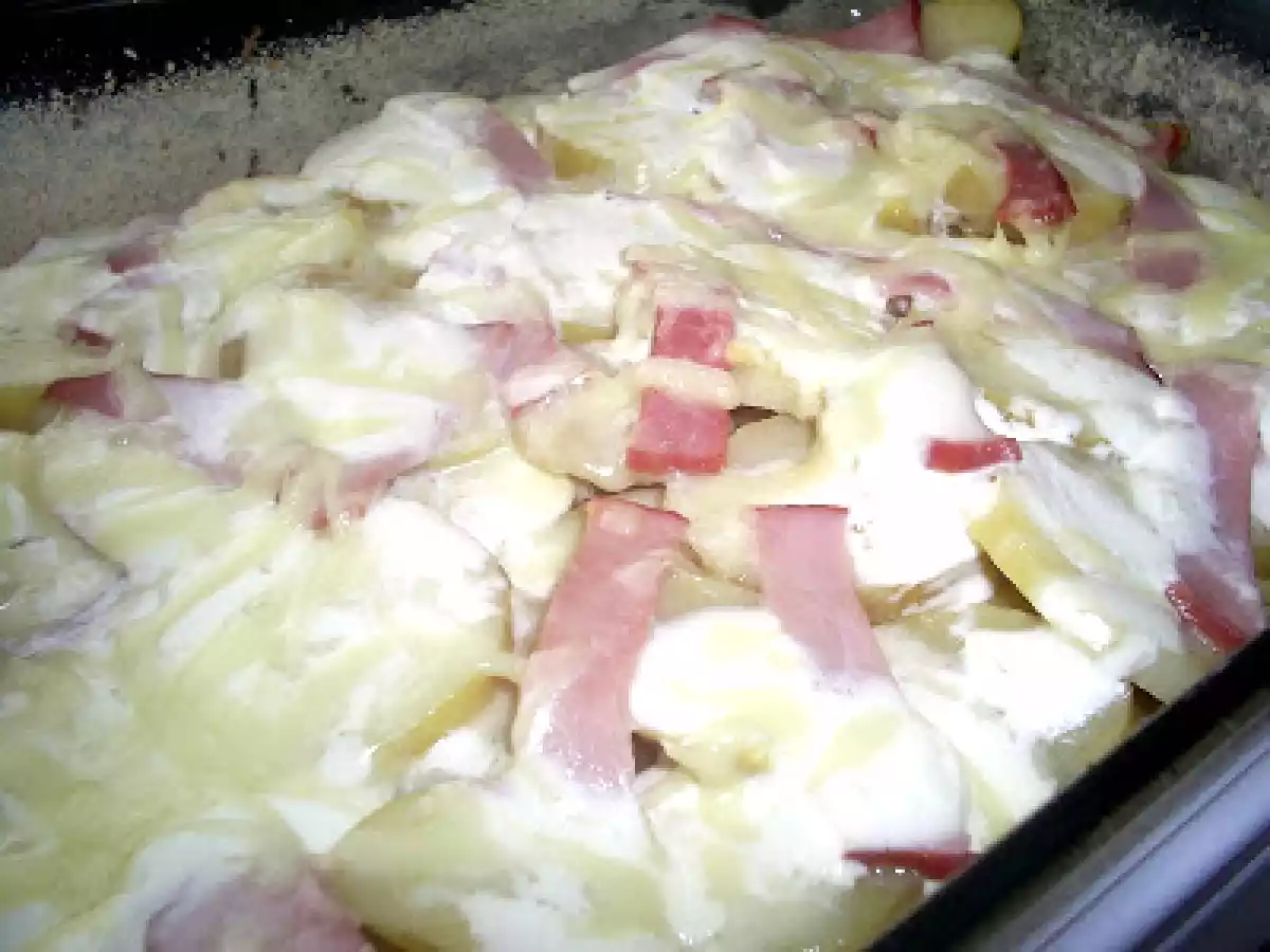 Cartofi noi gratinati