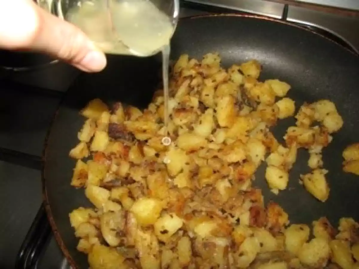 Cartofi prajiti cu usturoi - poza 5