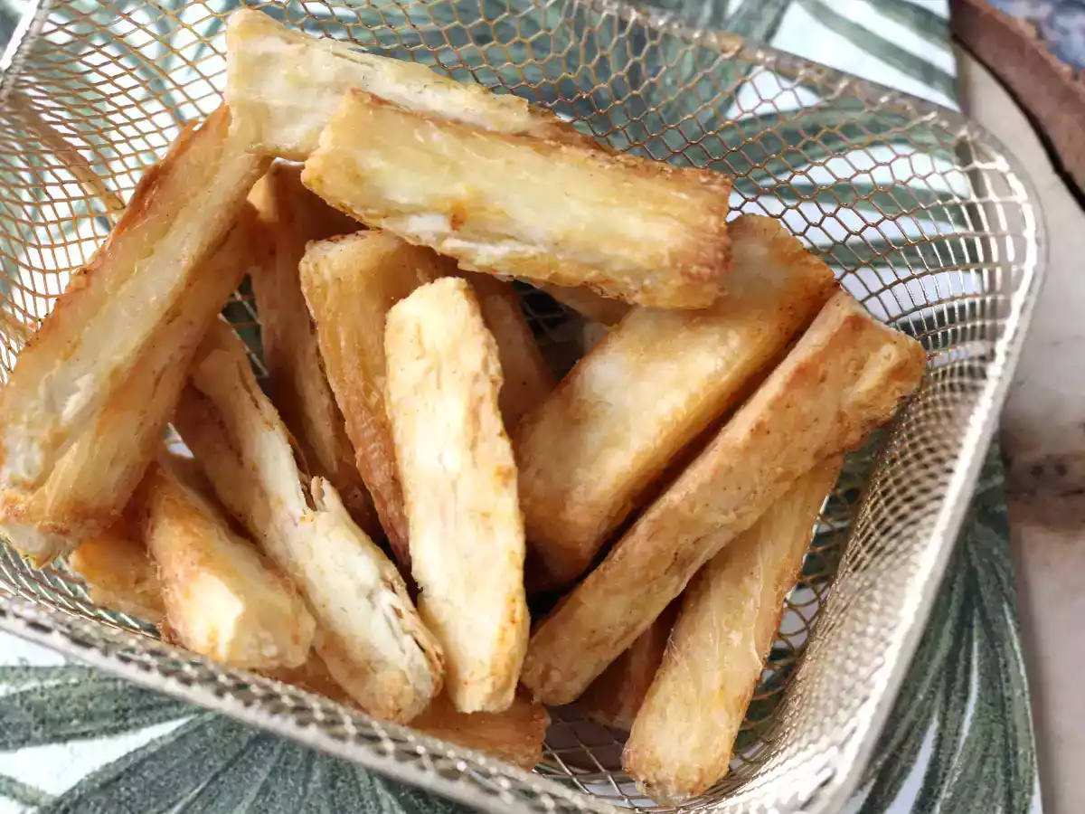 Cartofi prăjiți din manioc gătiți la Air Fryer - poza 2
