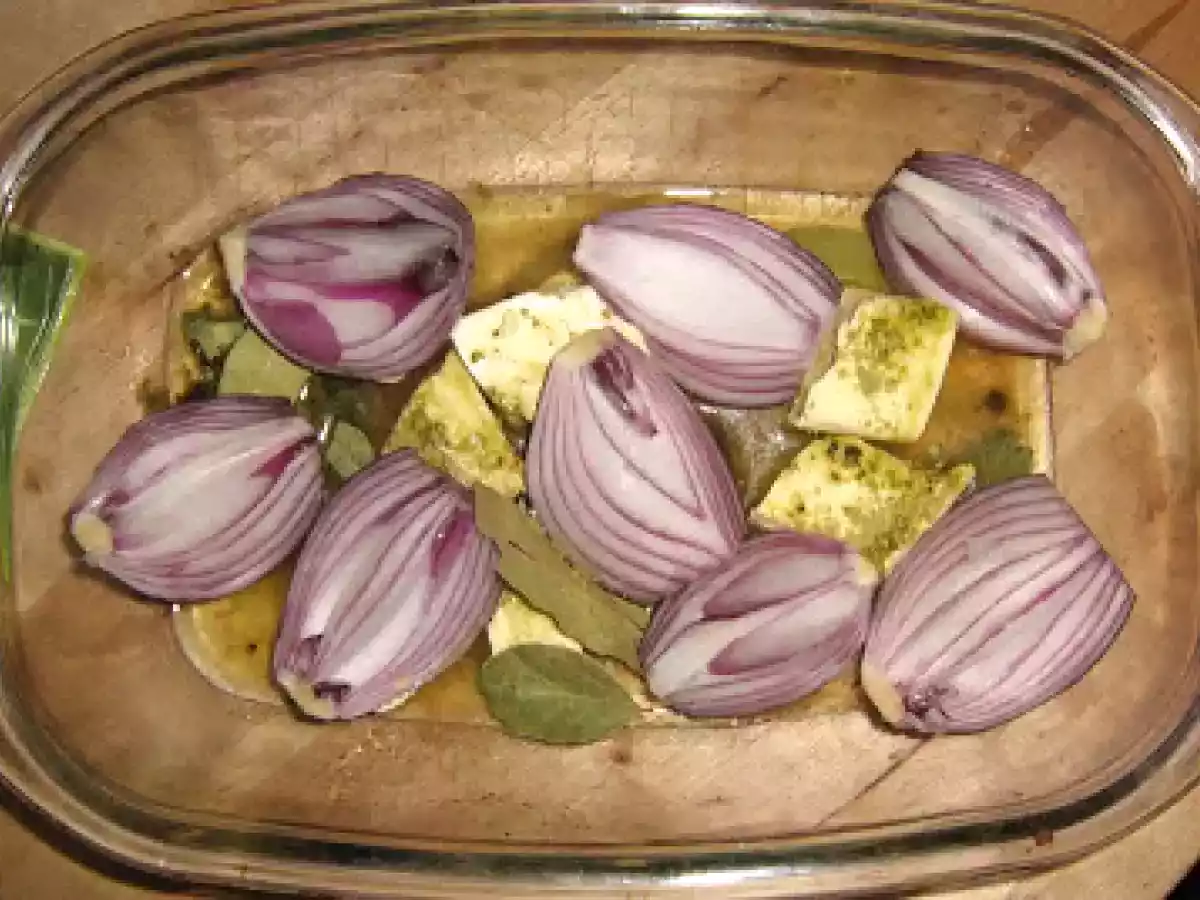 Cartofi si ceapa rosie la cuptor cu otet balsamic - poza 2