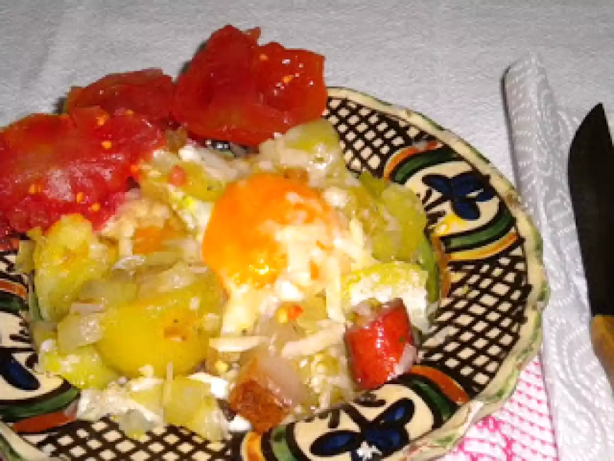 Cartofi taranesti cu cabanos, slanina si ou