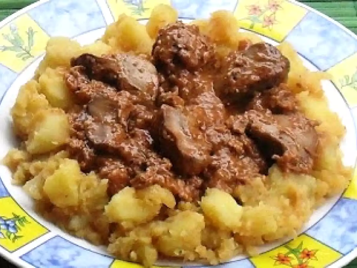 Cartofi taranesti cu ficatei de pui