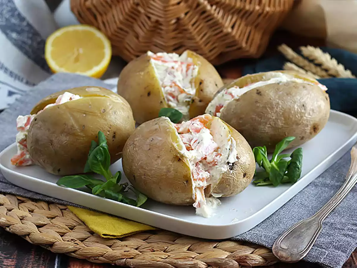 Cartofi umpluti cu somon - poza 4