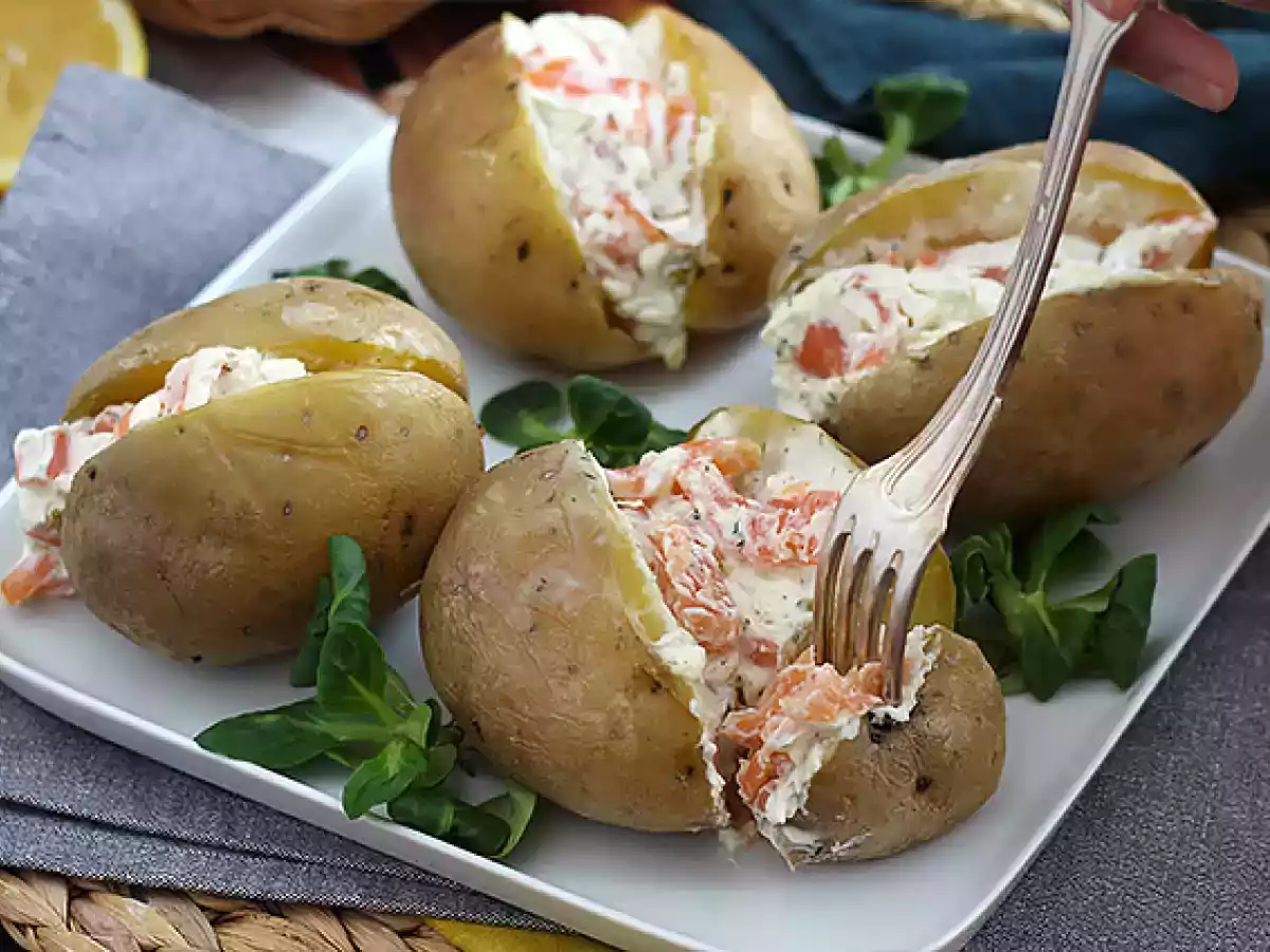 Cartofi umpluti cu somon - poza 5