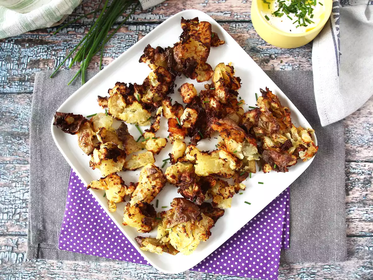 Cartofi zdrobiți în Air Fryer, garnitura ultra crocantă!