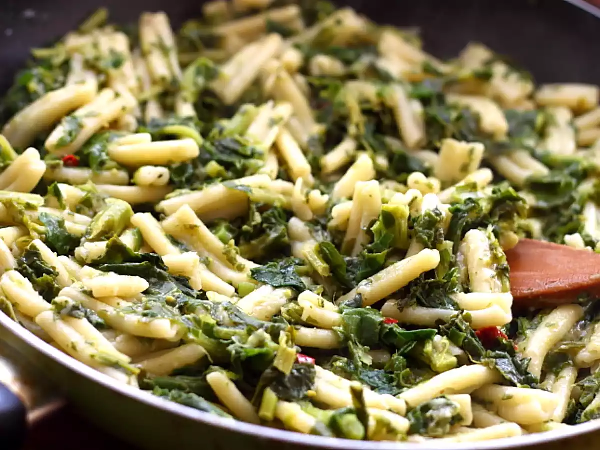 Caserecce cu frunze de gulii