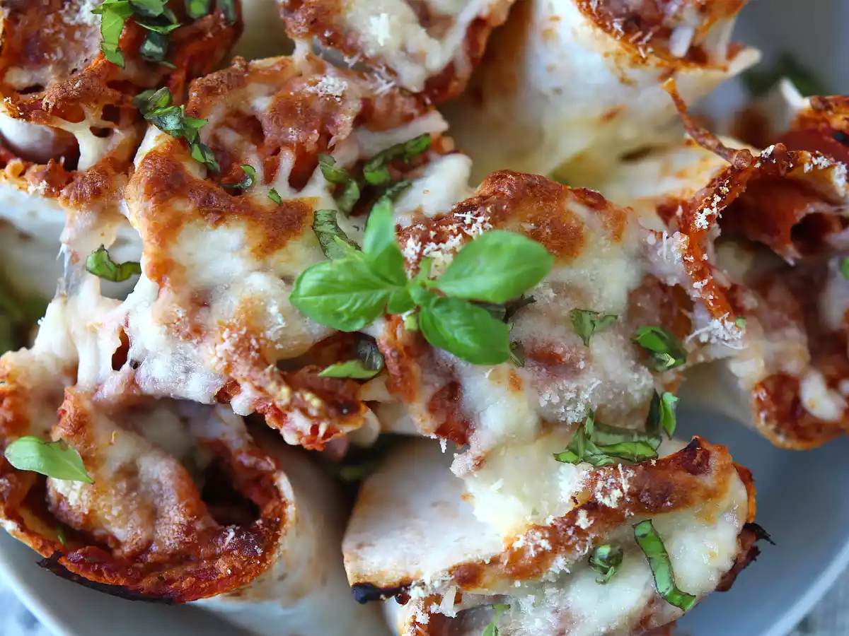 Ce să faci cu tortilla - rulou cu aromă de pizza! - poza 4