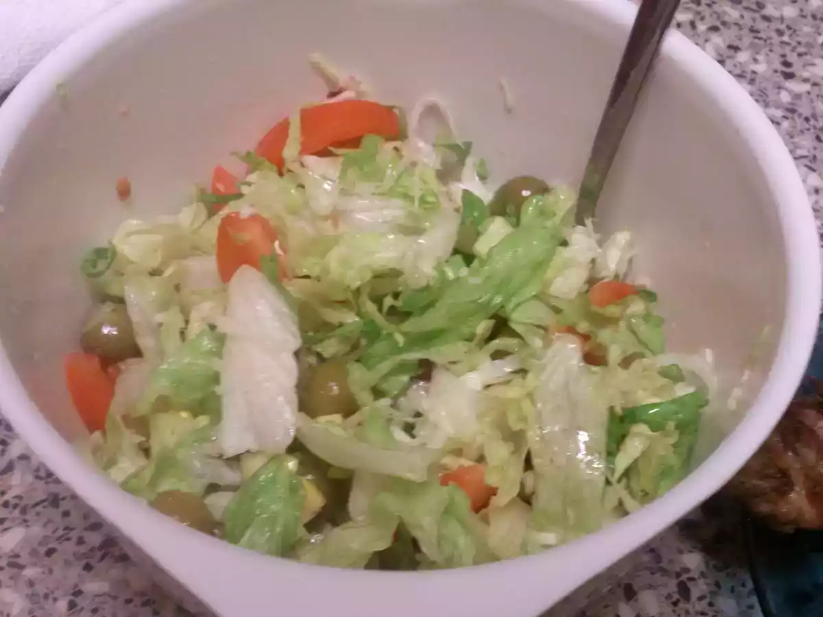 Ceafa de porc cu cartofi fierti si sos alb - poza 5